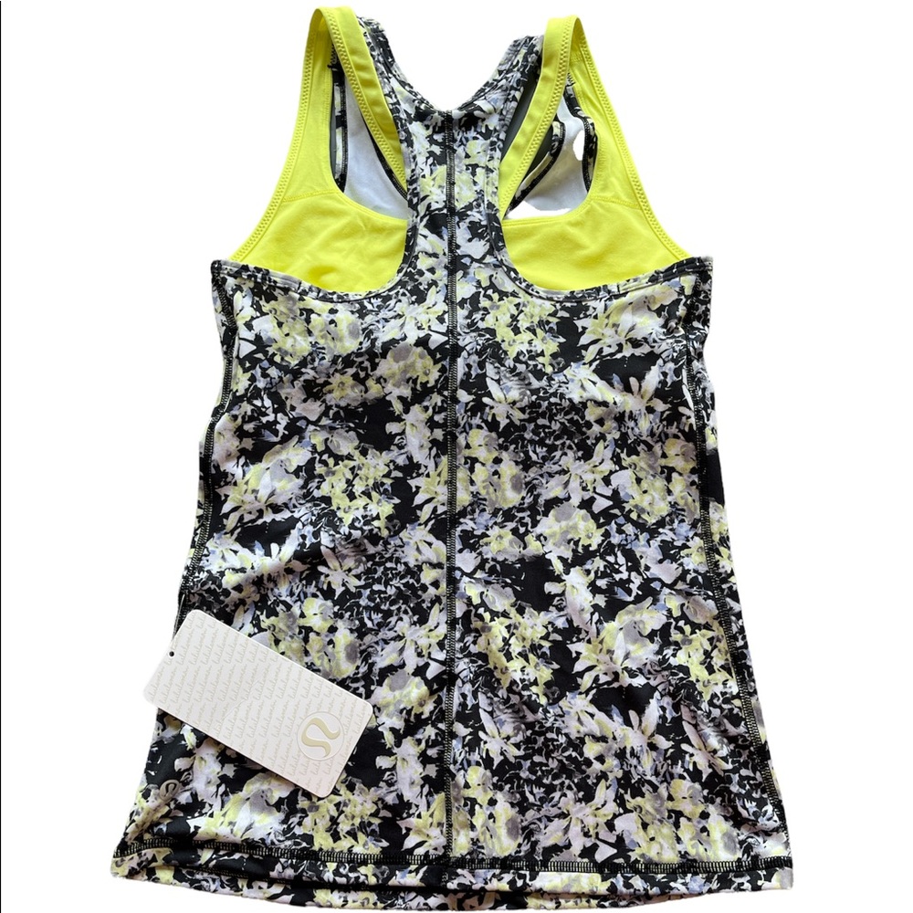 NEW Lululemon Inspiration Tank Size 4 Gray Black Yellow Floral Built in Bra - Picture 3 of 6